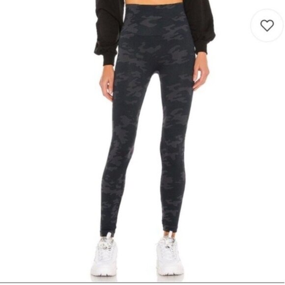 Spanx Black Grey Camo Look At Me Now Leggings - Picture 1 of 5